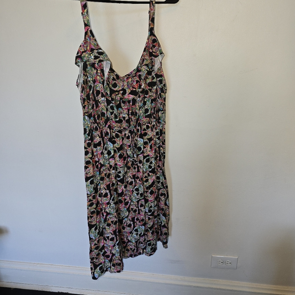 Torrid Plus Size Multi Color Skull Dress with Ruffle Top, Suze 2x